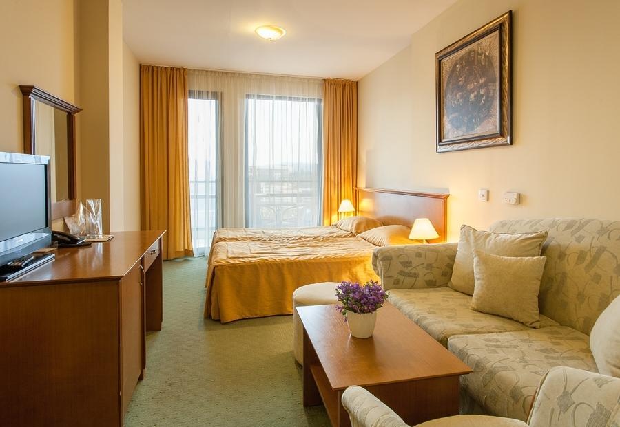 Hotel Panorama Veliko Turnovo Bagian luar foto